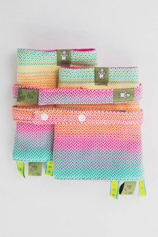 Drool Pads & Reach Straps Set, (60% cotton, 40% polyester) - LITTLE HERRINGBONE IMAGINATION  #babywearing