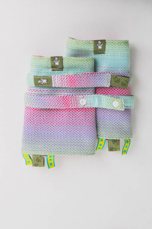 Drool Pads & Reach Straps Set, (60% cotton, 40% polyester) - LITTLE HERRINGBONE IMPRESSION #babywearing