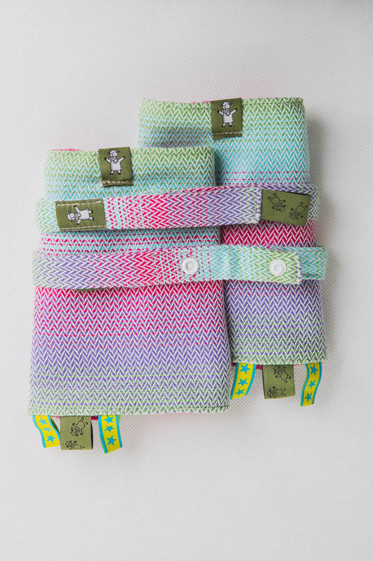 Drool Pads & Reach Straps Set, (60% cotton, 40% polyester) - LITTLE HERRINGBONE IMPRESSION #babywearing