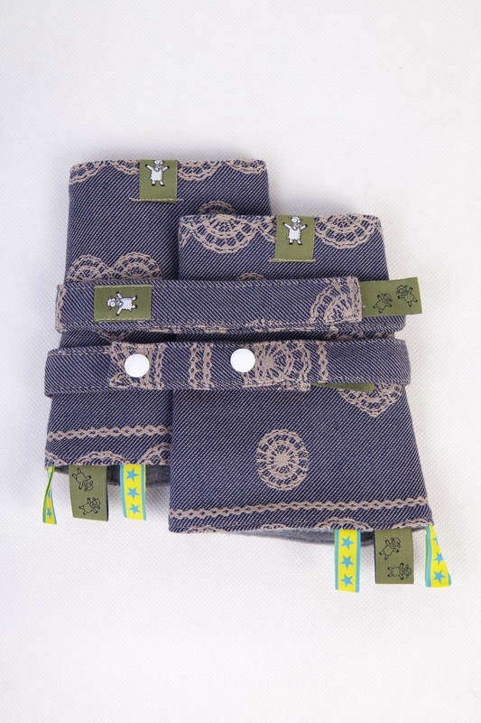 Drool Pads & Reach Straps Set, (60% cotton, 40% polyester) - BLUEBERRY LACE (grade B) #babywearing