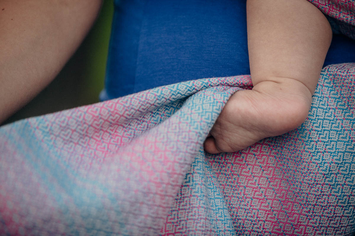 Baby Wrap, Jacquard Weave (100% cotton) - LITTLE LOVE - DAYBREAK - size L #babywearing