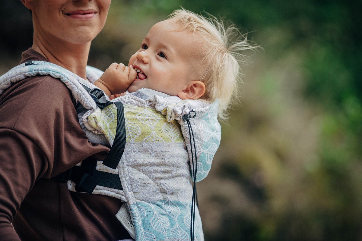 Mochila ergonómica, talla bebé, jacquard (80% algodón, 17% lana merino, 2% seda, 1% cachemira) - DAISY PETALS - Segunda generación #babywearing