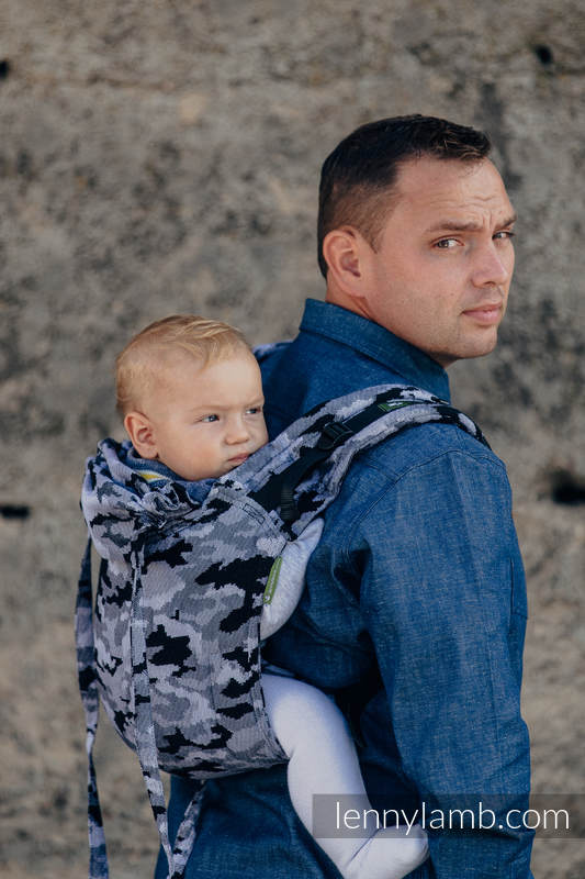 Lenny Buckle Onbuhimo baby carrier, toddler size, jacquard weave (100% cotton) - GREY CAMO #babywearing