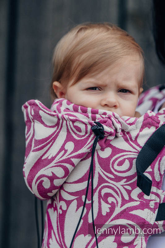 Nosidełko Ergonomiczne z tkaniny żakardowej 100% bawełna , Baby Size, ZAKRĘCONE LIŚCIE KREM Z PURPURĄ - Druga Generacja #babywearing