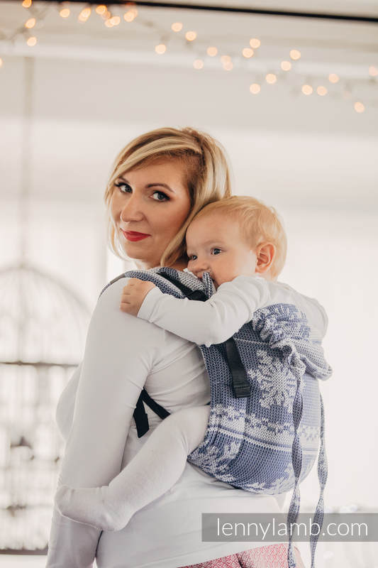 Lenny Buckle Onbuhimo baby carrier, standard size, jacquard weave (80% cotton, 20% merino wool) - WARM HEARTS NAVY BLUE & WHITE #babywearing