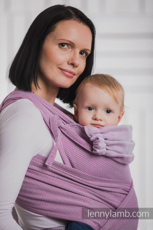 WRAP-TAI Tragehilfe Mini mit Kapuze/ Fischgrätmuster / 100% Baumwolle / LITTLE HERRINGBONE LILA  #babywearing