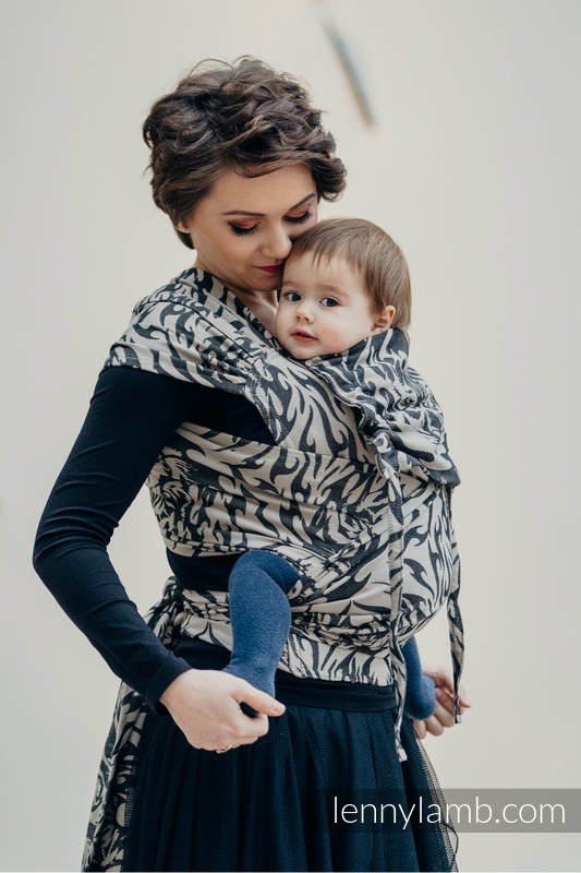 WRAP-TAI Tragehilfe Mini mit Kapuze/ Jacquardwebung / 100% Baumwolle / TIGER SCHWARZ & BEIGE 2.0 #babywearing