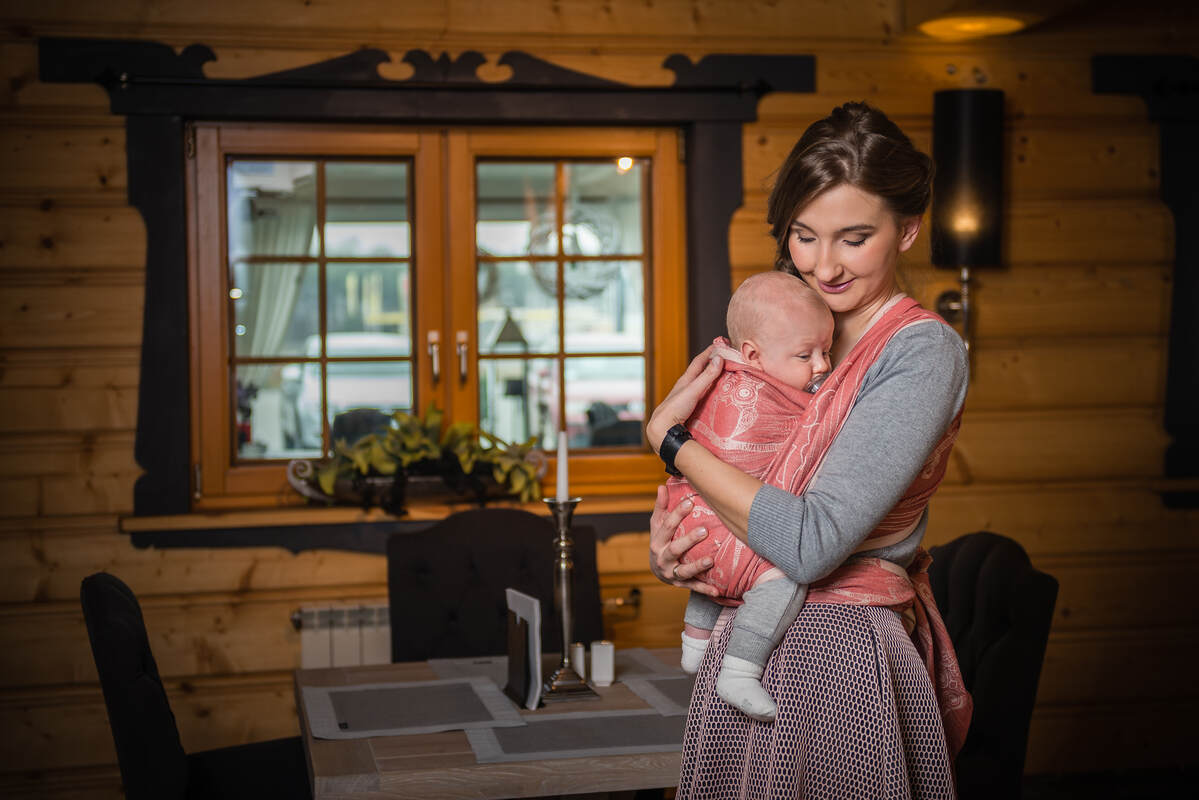 Baby Wrap, Jacquard Weave (60% cotton, 40% bamboo) - Bubo Owls Coral & White - size S #babywearing