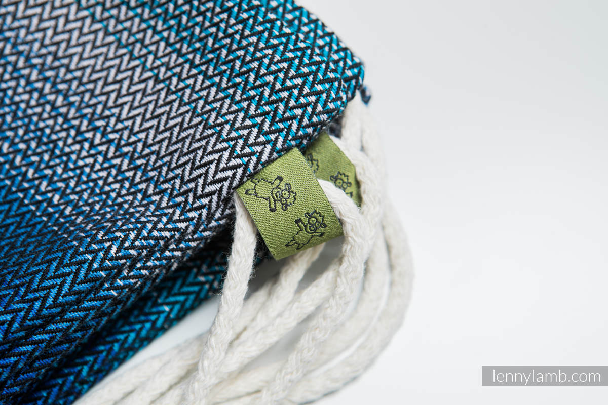 Mochila portaobjetos hecha de tejido de fular (100% algodón) - LITTLE HERRINGBONE ILLUSION - talla estándar 32cmx43cm #babywearing