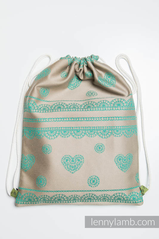 :BG_SCKPCK_PSTCH_LC_RVRS_OTLT #babywearing