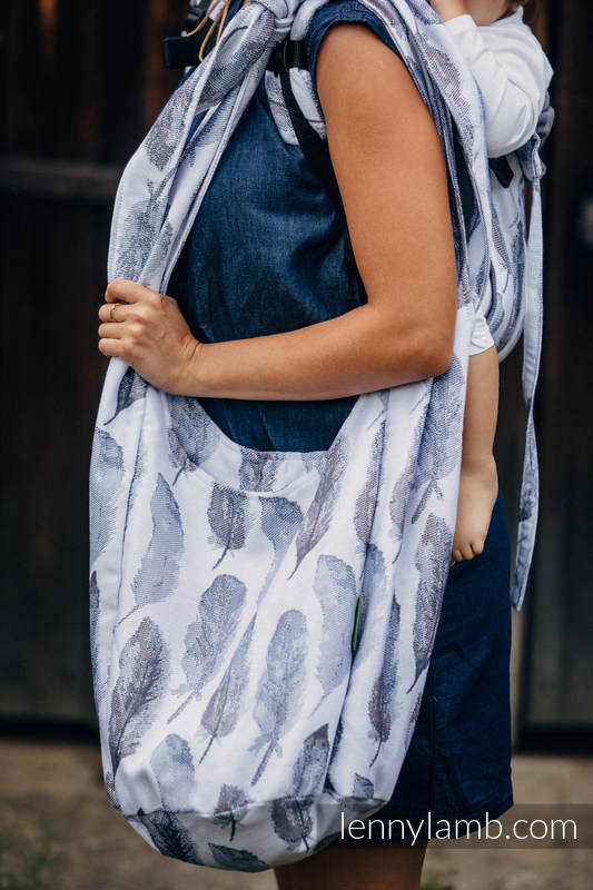 Hobo Bag made of woven fabric, 100% cotton - PAINTED FEATHERS WHITE & NAVY BLUE  #babywearing