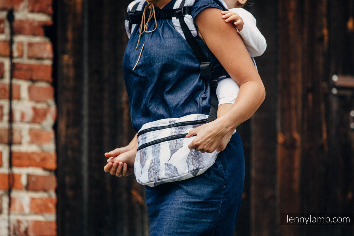 Waist Bag made of woven fabric, size large (100% cotton) - PAINTED FEATHERS WHITE & NAVY BLUE  #babywearing