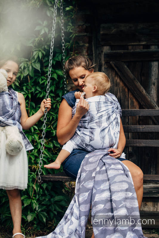 Żakardowa chusta do noszenia dzieci, bawełna - MALOWANE PIÓRA BIEL Z GRANATEM - rozmiar S #babywearing
