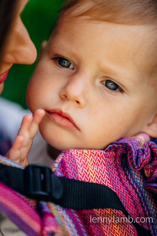 Ergonomische Tragehilfe, Größe Baby, Fischgrätmuster, 100% Baumwolle - LITTLE HERRINGBONE RASPBERRY GARDEN - Zweite Generation #babywearing