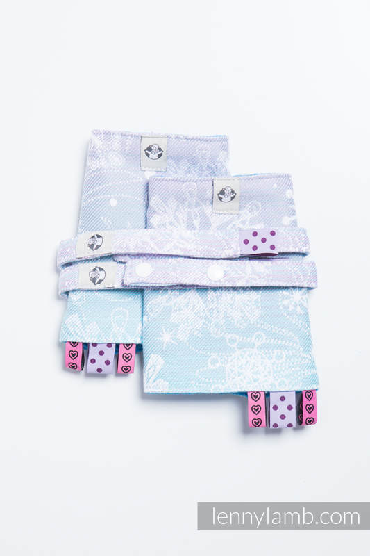 Drool Pads & Reach Straps Set, (Outer fabric - 96% cotton, 4% metallised yarn; Lining - 100% polyester) - GLITTERING SNOW QUEEN  #babywearing