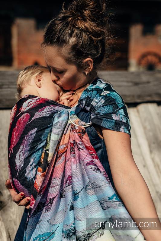 Żakardowa chusta kółkowa do noszenia dzieci, 100% bawełna, ramię bez zakładek - MALOWANE PIÓRA TĘCZA DARK - long 2.1m #babywearing