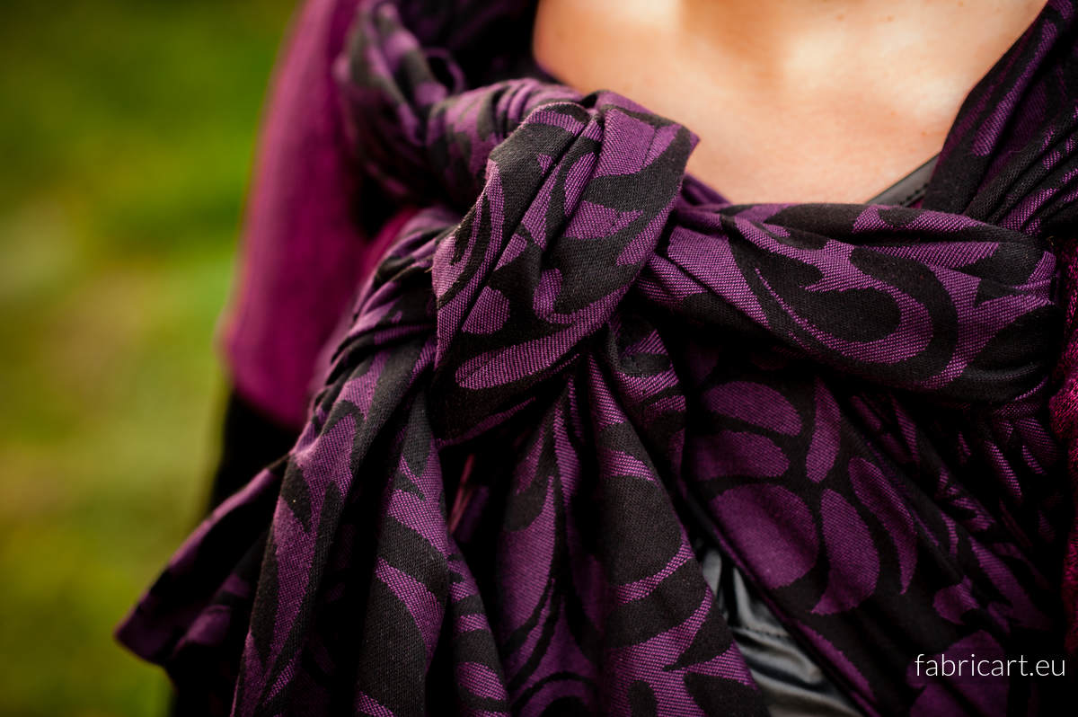 Twisted Leaves Deep Purple, jacquard weave fabric, 100% cotton, width 70 cm, weight 280 g/m² #babywearing