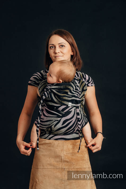 Nosidełko dla dzieci WRAP-TAI MINI, (65% bawełna 35% len), splot żakardowy, z kapturkiem - ZEBRA - CIEŃ AKACJI #babywearing