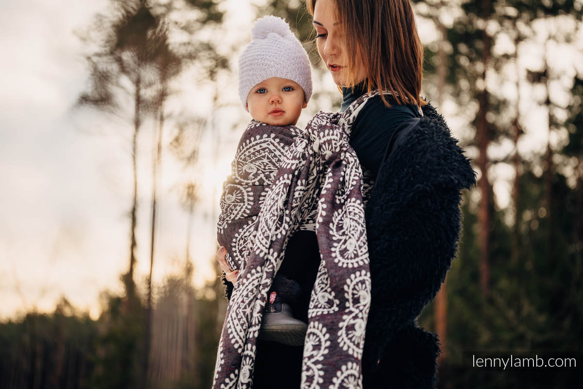 Żakardowa chusta do noszenia dzieci, 74% Bawełna 26% Jedwab - FOLKOWE SERCA - NOSTALGIA - rozmiar L (drugi gatunek) #babywearing