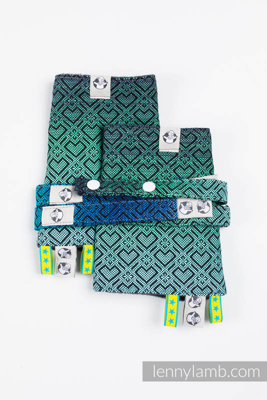 Drool Pads & Reach Straps Set, (60% cotton, 40% polyester) - BIG LOVE ATMOSPHERE  #babywearing