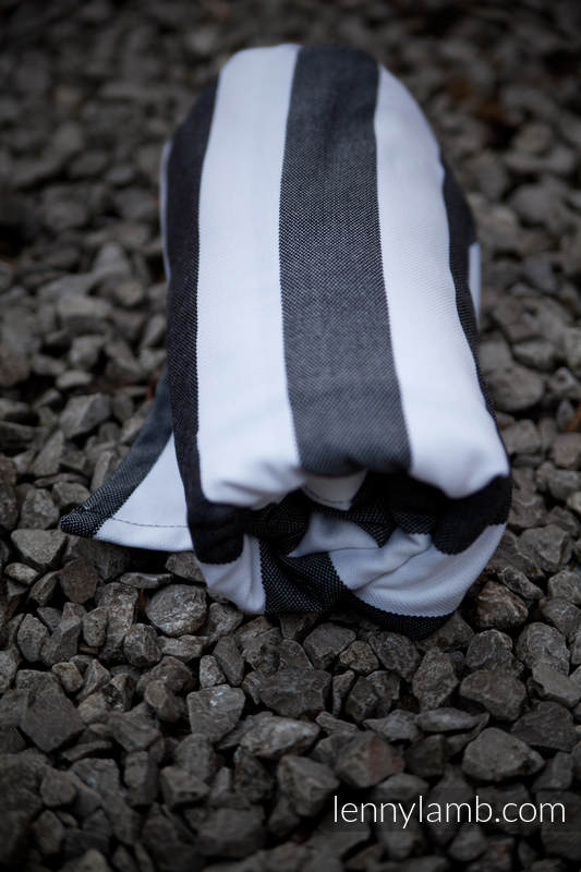 Zebra, broken twill weave fabric, 100% cotton, width 70 cm, weight 220 g/m² #babywearing