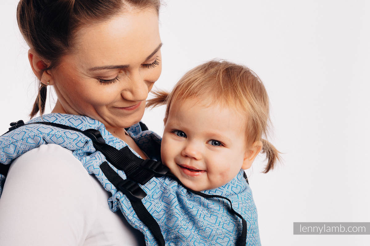 LennyUp Carrier, Standard Size, jacquard weave 100% cotton - BIG LOVE - OMBRE LIGHT BLUE #babywearing
