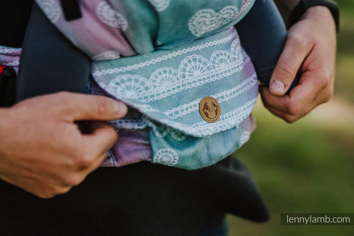 Nosidełko LennyUpGrade  z tkaniny żakardowej (91% bawełna, 9% tencel), rozmiar standard - KORONKA UNICORN #babywearing