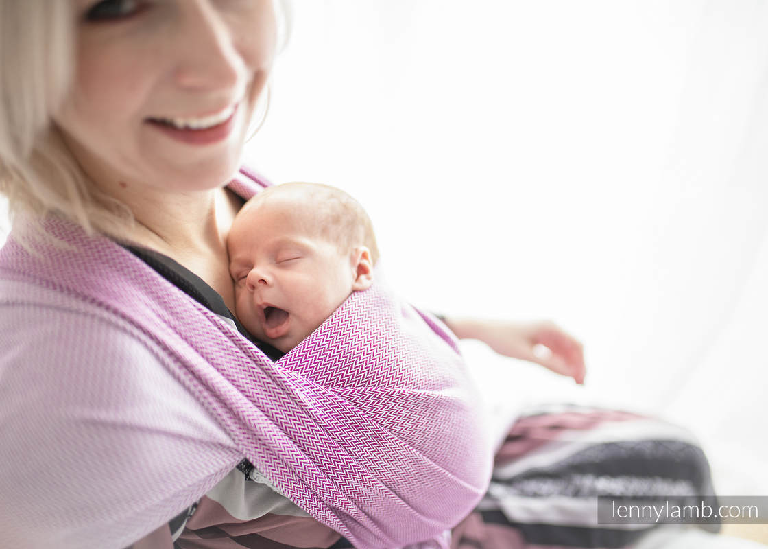 Tragetuch für Kinder mit niedrigem Geburtsgewicht, Fischgrätmuster (100% Baumwolle) - LITTLE HERRINGBONE LILA - Größe XS #babywearing