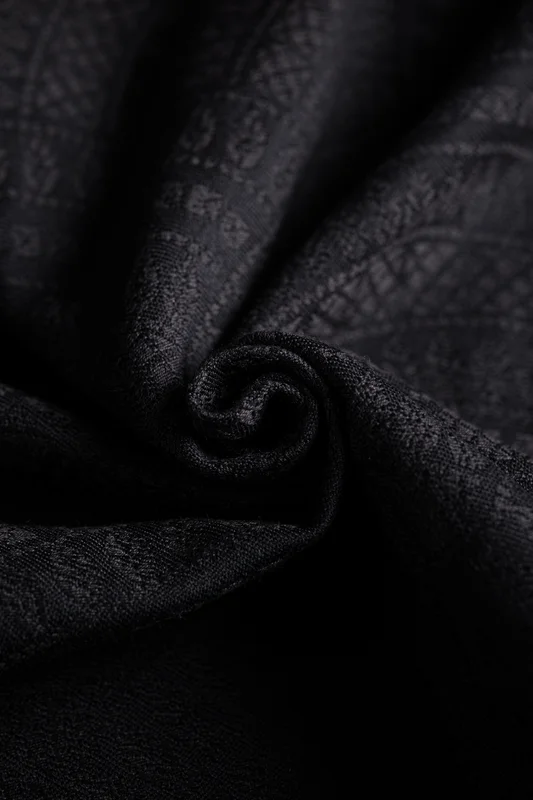 LennyHybrid Half Buckle Carrier, Preschool Size, jacquard weave (59% cotton, 41% merino wool) - PEACOCK'S TAIL - PITCH BLACK #babywearing
