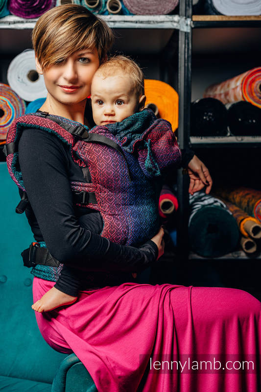 LennyGo Ergonomic Carrier, Toddler Size, jacquard weave (60% cotton, 28% Merino wool, 8% silk, 4% cashmere) - BIG LOVE - BLACK OPAL #babywearing