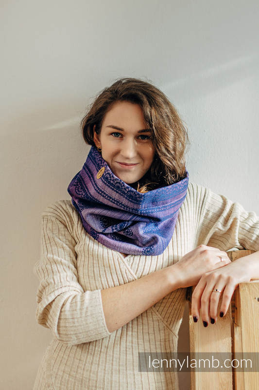 Snood Scarf (Outer fabric - 65% cotton 25% linen 10% tussah silk; Lining - 100% cotton) - SPACE LACE & SUGILITE #babywearing