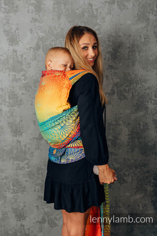 Mochila LennyHybrid Half Buckle, talla preschool, tejido jaqurad 100% algodón - RAINBOW LOTUS #babywearing