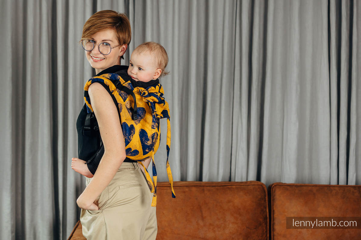Nosidło Klamrowe ONBUHIMO z tkaniny żakardowej (100% bawełna), rozmiar Standard -  LOVKA MUSZTARDA Z GRANATEM   #babywearing