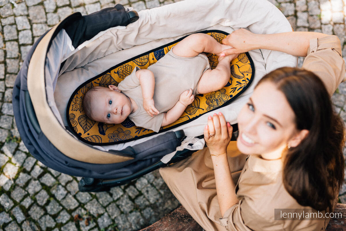 Anti-sweat pram liner (for a bassinet) - UNDER THE LEAVES - GOLDEN AUTUMN #babywearing