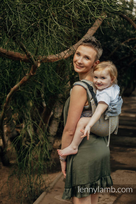 Nosidło Klamrowe ONBUHIMO z tkaniny żakardowej (50% bawełna, 50% wiskoza bambusowa), rozmiar Standard - ZACZAROWANY ZAKĄTEK - MARIGOLD #babywearing