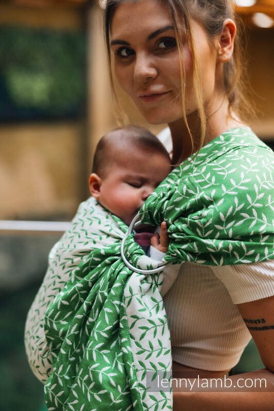 Sling, jacquard (54% Coton, 46% TENCEL) - avec épaule sans plis - ENCHANTED NOOK - EVERGREEN - standard 1.8m #babywearing
