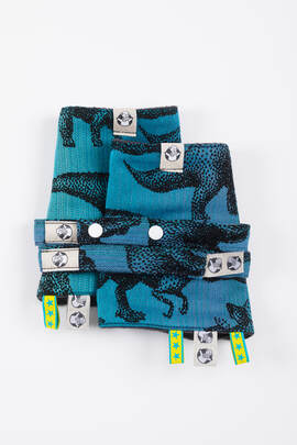 Drool Pads & Reach Straps Set, (60% cotton, 40% polyester) - JURASSIC PARK