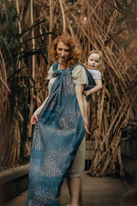 Baby Wrap, Jacquard Weave (54% cotton, 46% TENCEL™ Lyocell) - RAINFOREST - NOCTURNAL - size S