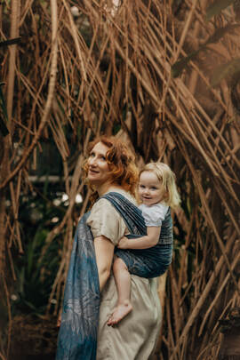 Baby Wrap, Jacquard Weave (54% cotton, 46% TENCEL™ Lyocell) - RAINFOREST - NOCTURNAL - size XS