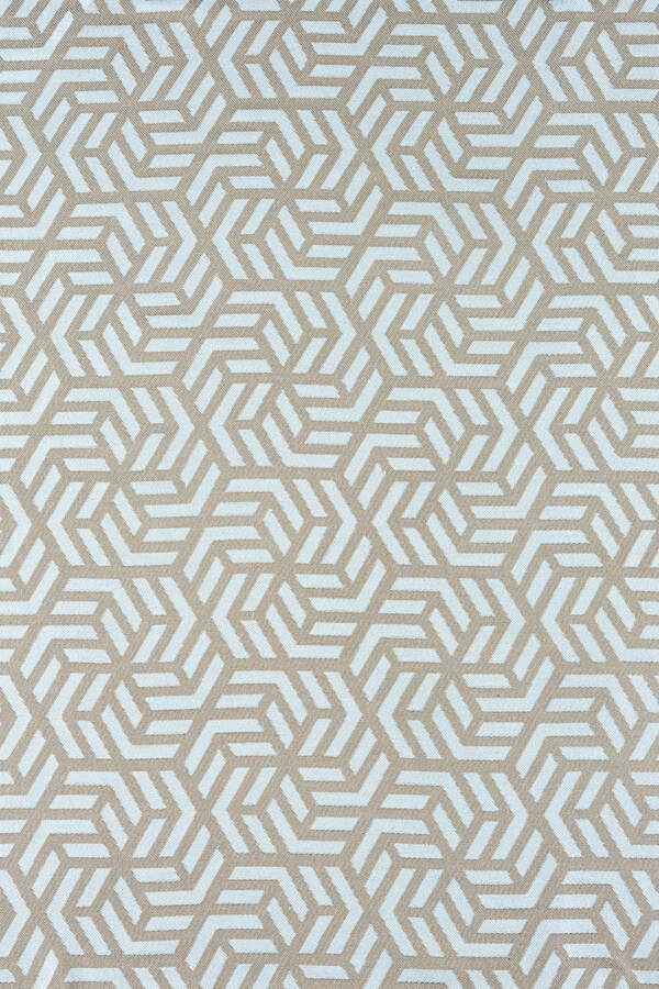 Maze — Adas
