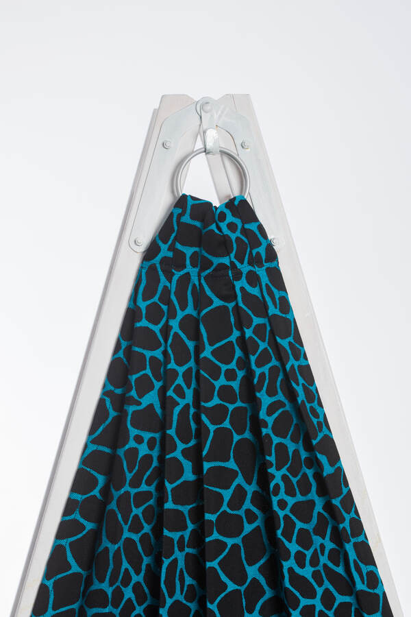 Giraffe — Design photos (no colorway)
