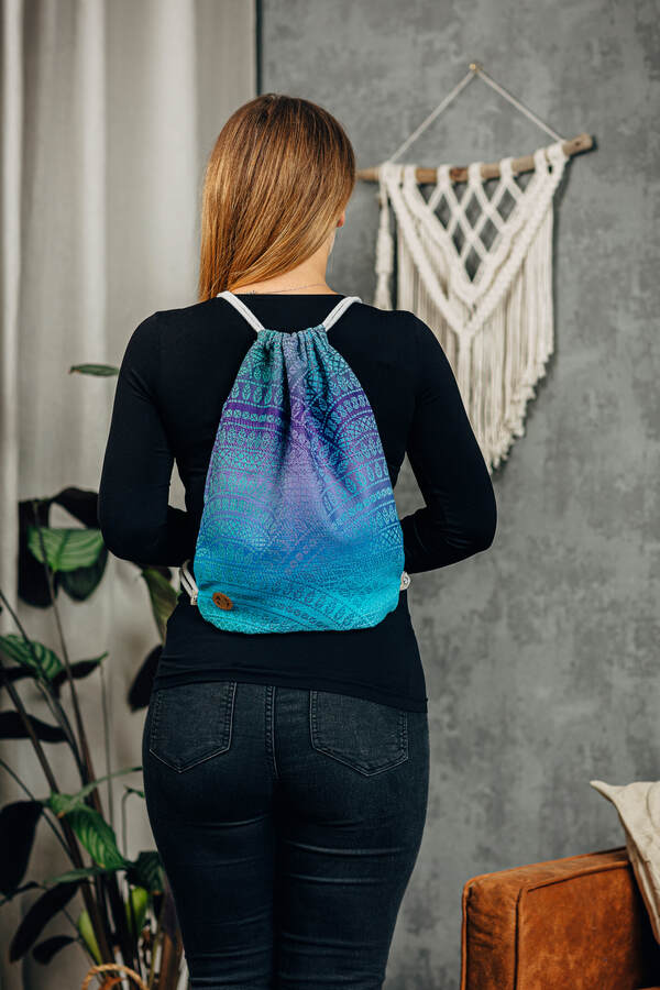 Peacocks Tail — Fantasy