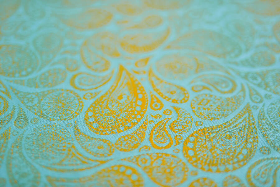 Paisley — Glowing Droplets